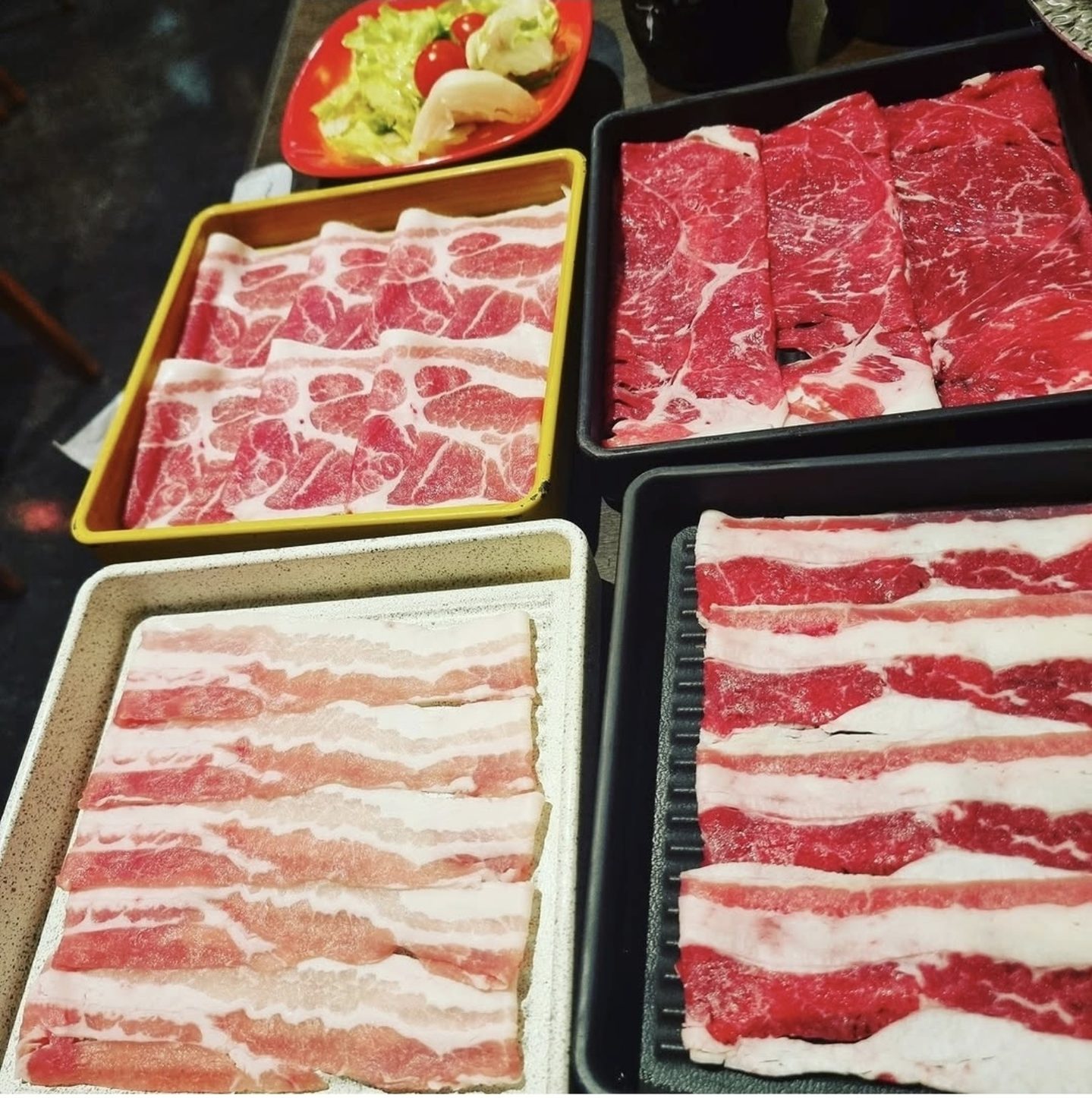 Nabezo Asakusa: Shabu-Shabu und Sukiyaki All-you-can-eat in Tokio